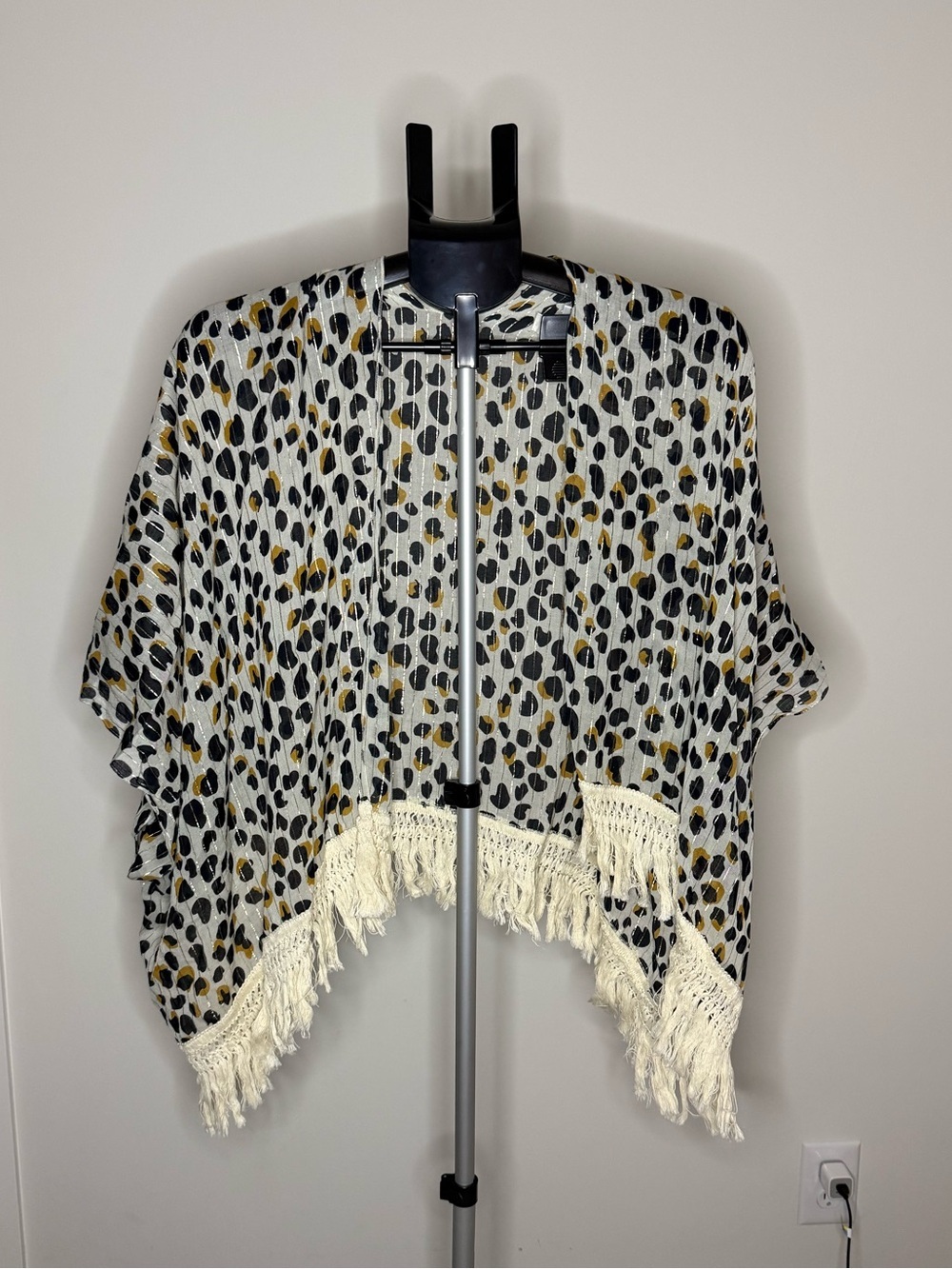 Pool to Party by Subtle Luxury Multi-Wear Wrap Coverup – One Size - Picture 2 of 5